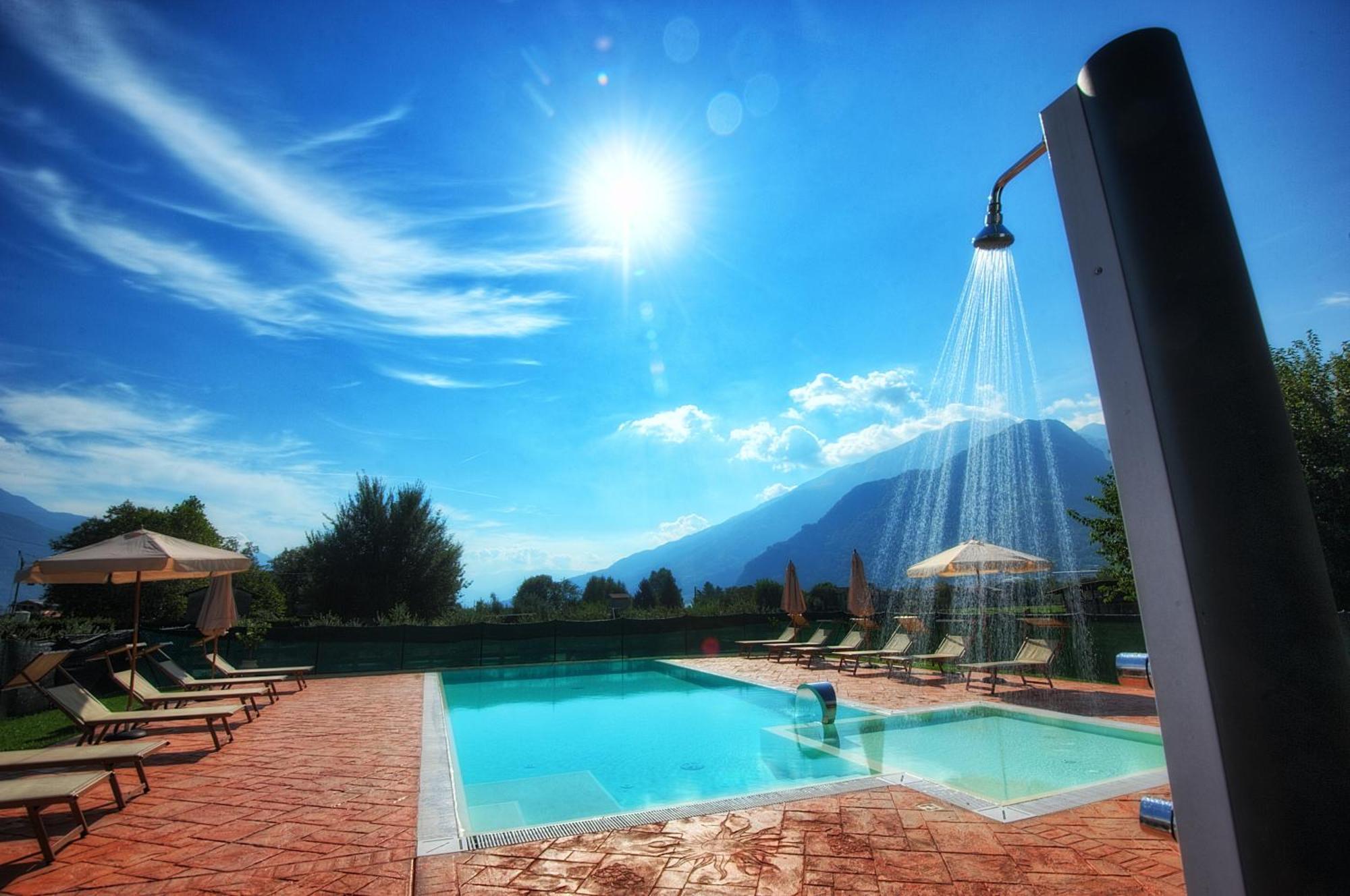 Agriturismo Alla Poncia Gravedona Luaran gambar