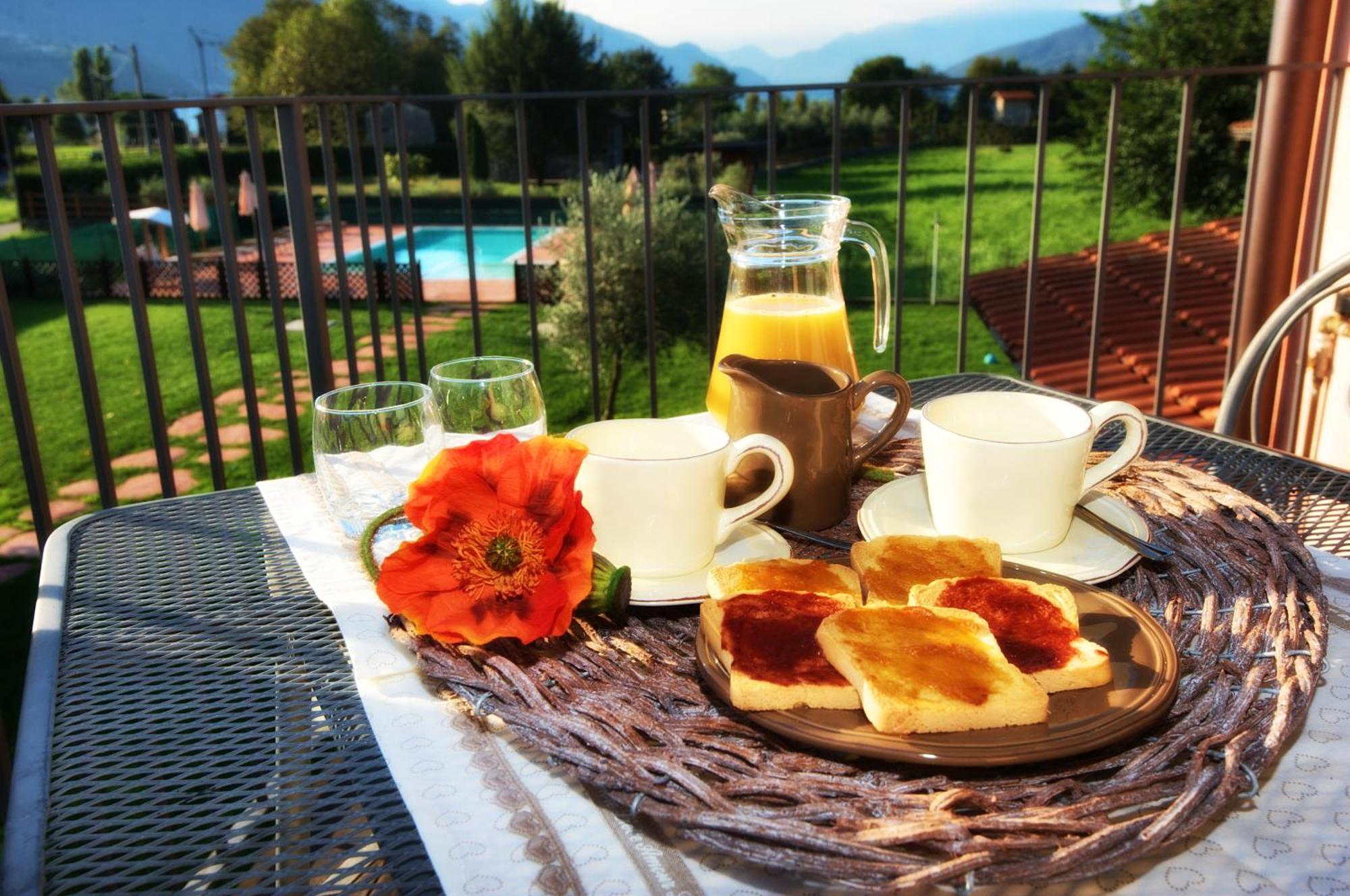 Agriturismo Alla Poncia Gravedona Luaran gambar