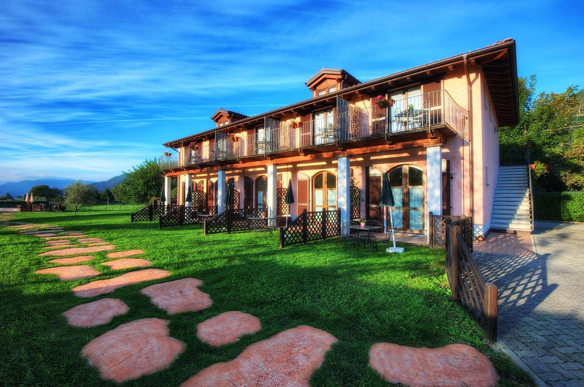 Agriturismo Alla Poncia Gravedona Luaran gambar